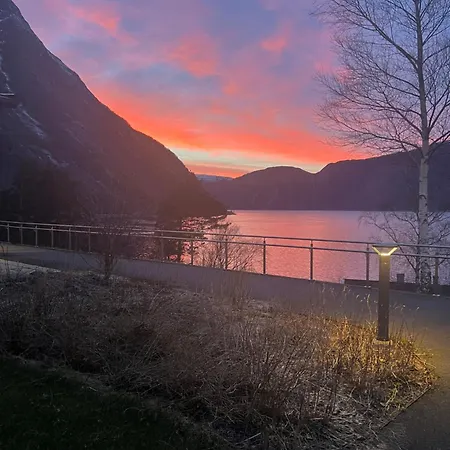 Fjell 公寓 艾菲约德